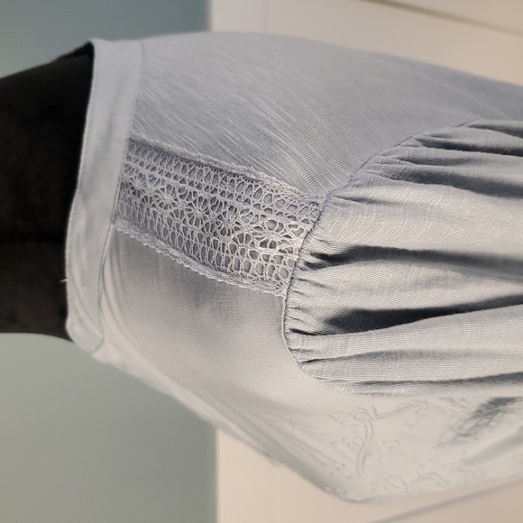 Democracy Embroidered Rayon Button Front Top S Smokey Blue - Picture 3 of 12